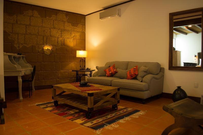 Casa De Adobe Gallery & Luxury Boutique Oaxaca Стая снимка